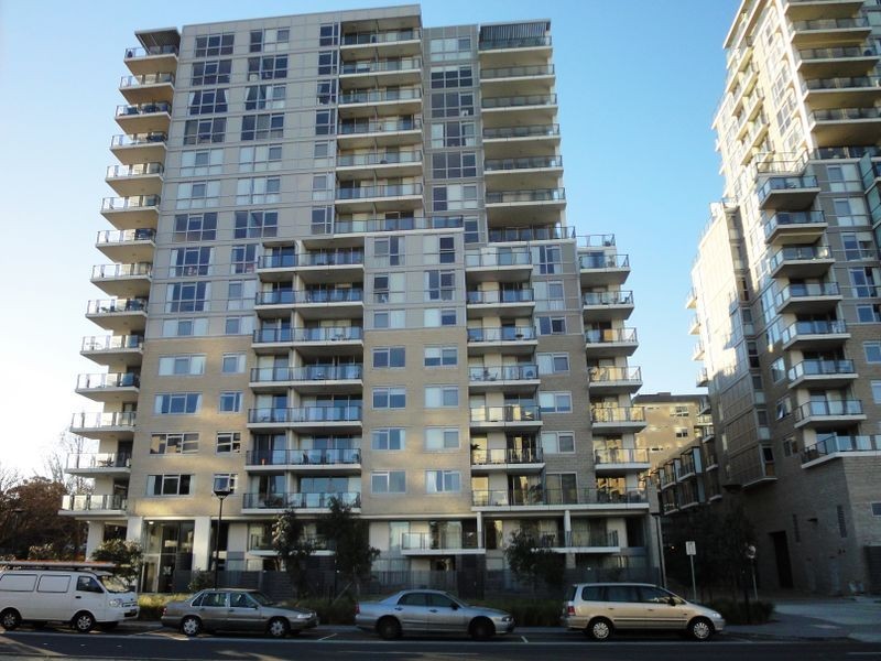 63/2 ‘Edinburgh Tower’ Edinburgh Av, Canberra ACT 2600