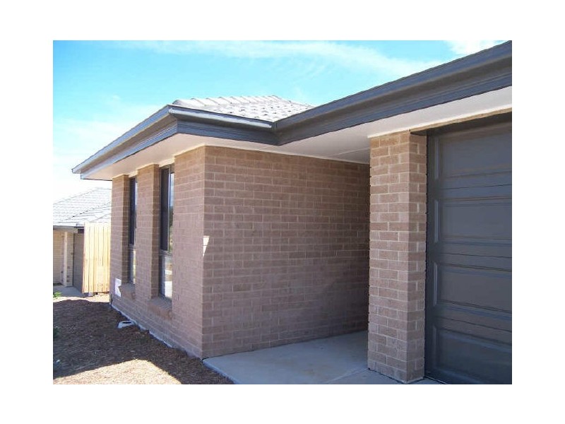 4 Eccles Circuit, Macgregor ACT 2615