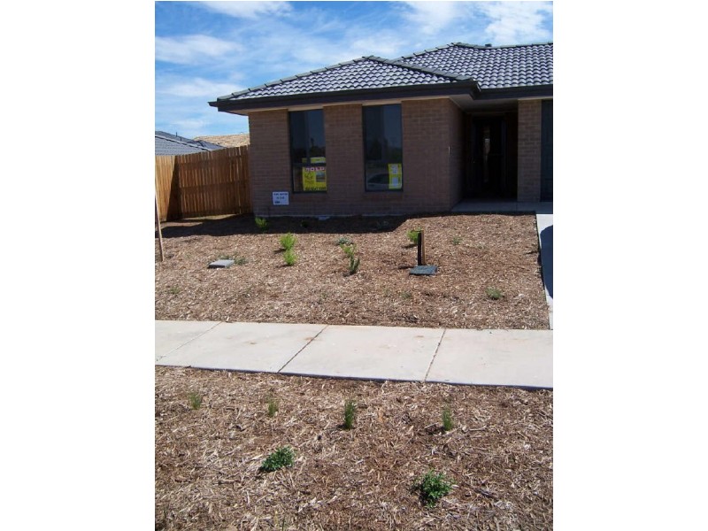 4 Eccles Circuit, Macgregor ACT 2615