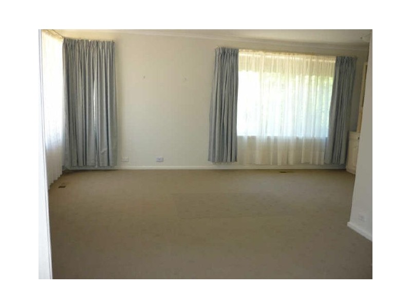 16 Homburg Street, Latham ACT 2615