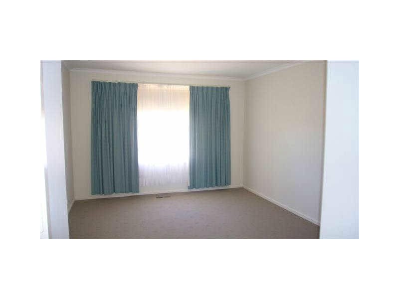 16 Homburg Street, Latham ACT 2615