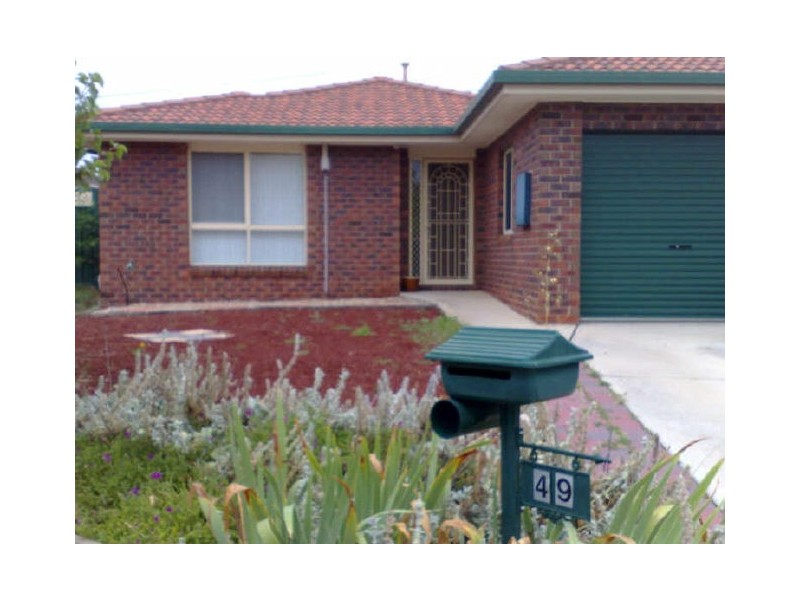 49 Thornhill Cres, Dunlop ACT 2615