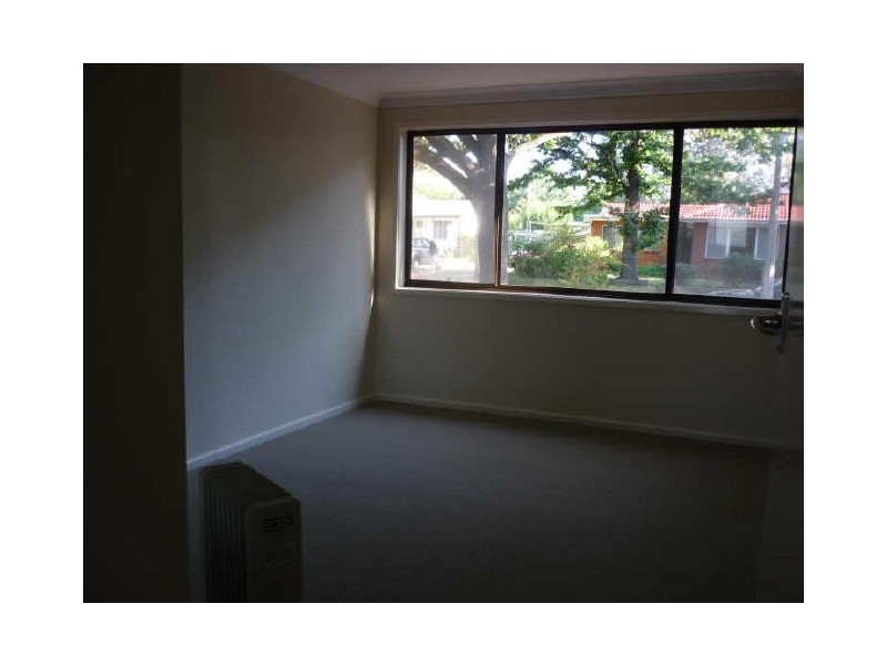 8 Dickinson Street, Watson ACT 2602