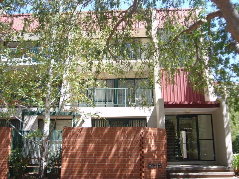 9/10 Ovens Street, Griffith ACT 2603