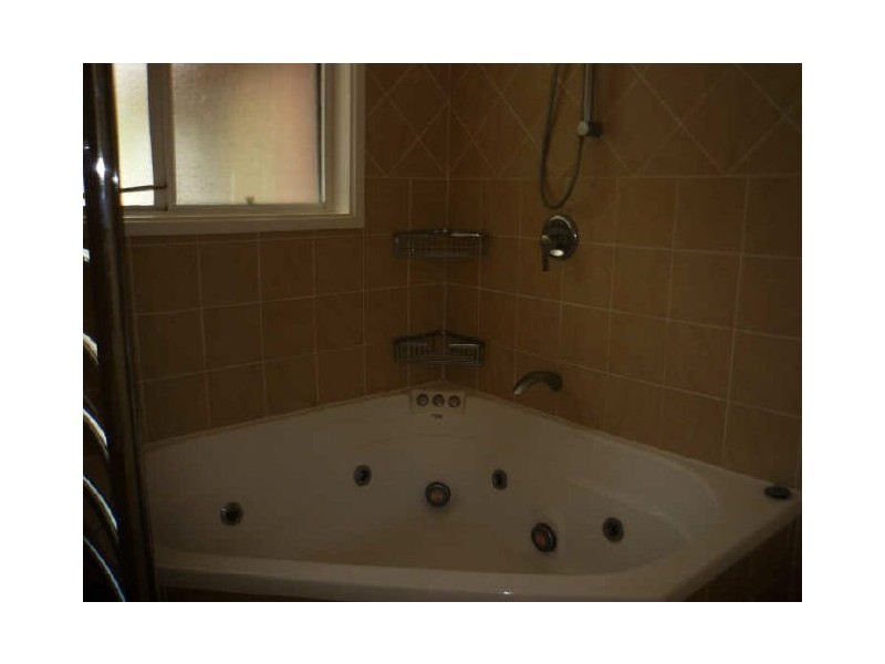 16 Gollan Street, Evatt ACT 2617