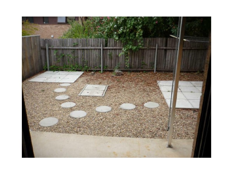 8 Cabena Court, Belconnen ACT 2617