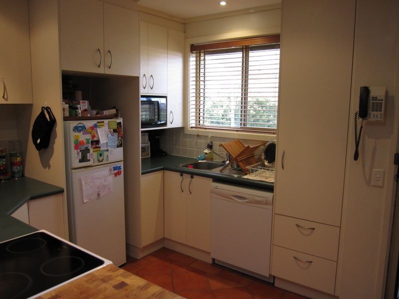 8 Warland Place, Charnwood ACT 2615