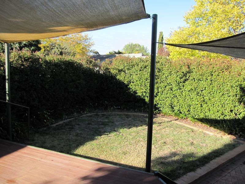 8 Warland Place, Charnwood ACT 2615