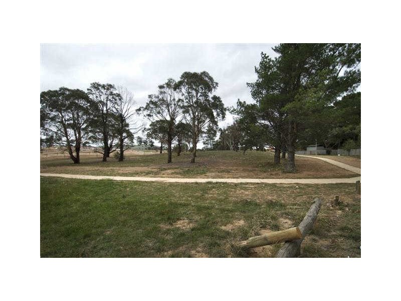 5 Hone Place, Macgregor ACT 2615