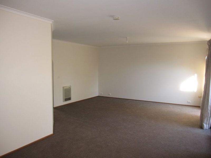 4 Flecker Place, Florey ACT 2615
