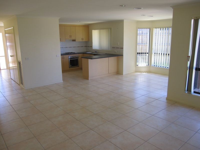 4 Notepad Place, Dunlop ACT 2615