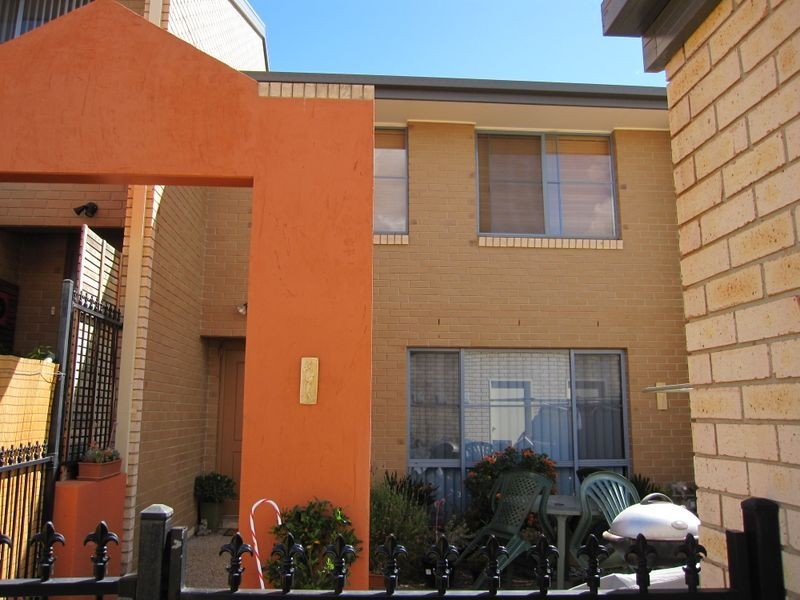 15/15 Wanliss Street, Latham ACT 2615