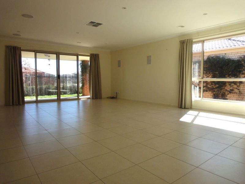 1 Nancy Cato Street, Franklin ACT 2913