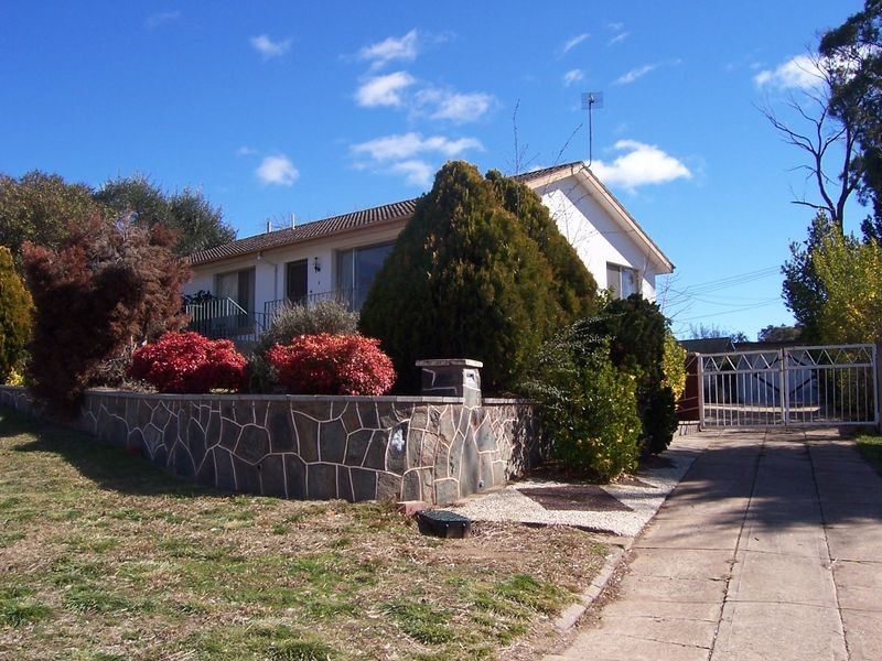 4 Belbin Place, Macquarie ACT 2614