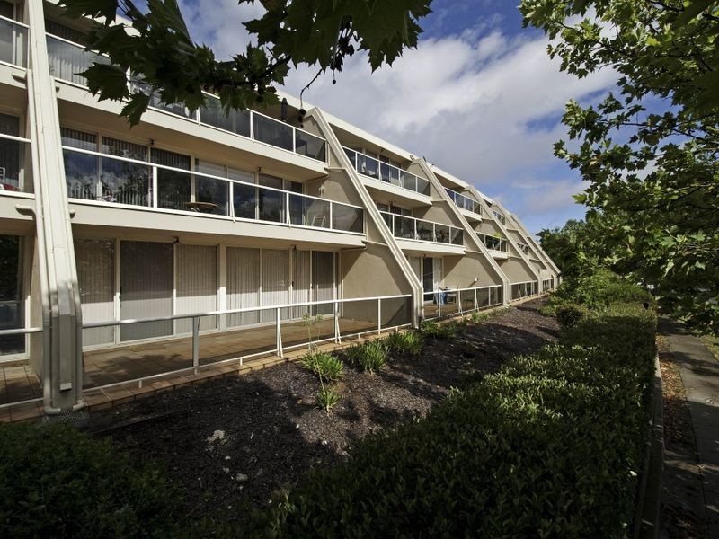 8A/17 ‘Miramar’ Chandler Street, Belconnen ACT 2617