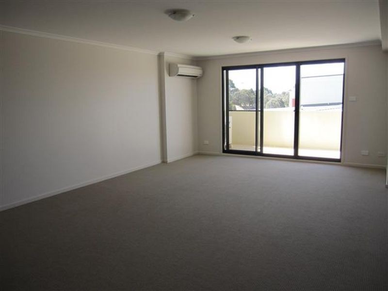 6C/21 ‘Lakeside Apartments’ Beissel, Belconnen ACT 2617