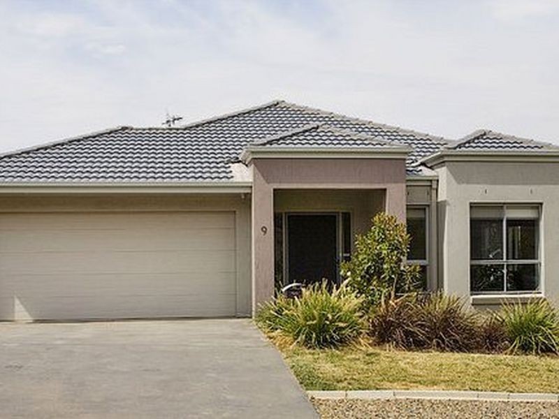9 Erdos Street, Bruce ACT 2617
