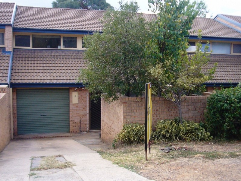 8 Cabena Court, Belconnen ACT 2617