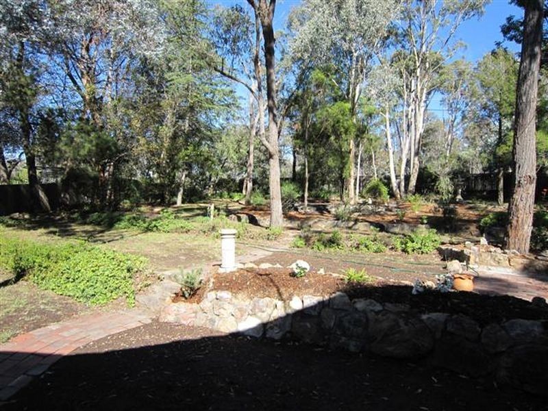 50 Mirning Crescent, Aranda ACT 2614