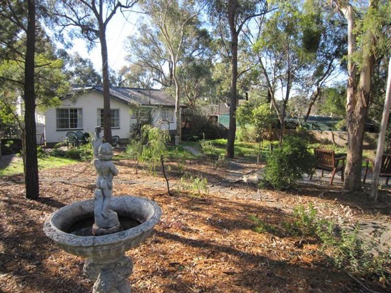 50 Mirning Crescent, Aranda ACT 2614