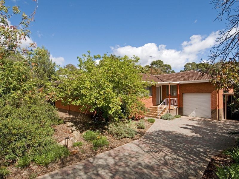 14 Moss Street, Cook ACT 2614