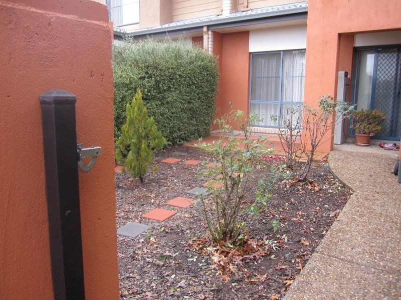 10/15 Wanliss Street, Latham ACT 2615