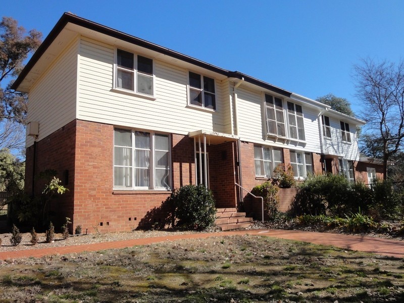 27 Booroondara Street, Reid ACT 2612