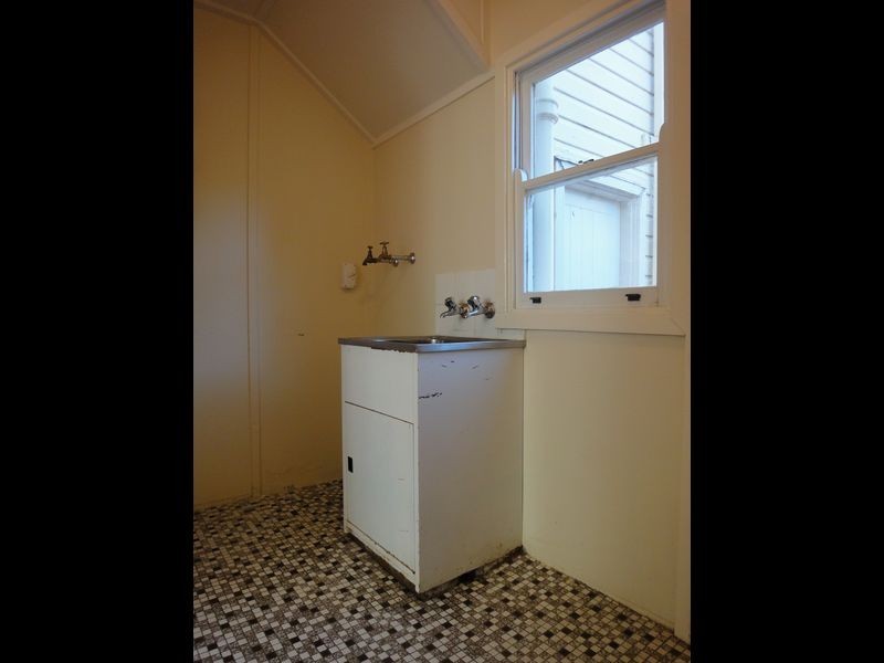 27 Booroondara Street, Reid ACT 2612