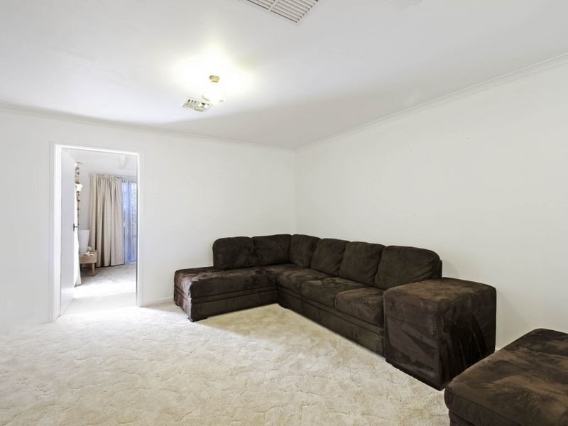 11/1 Cantor Crescent, Higgins ACT 2615