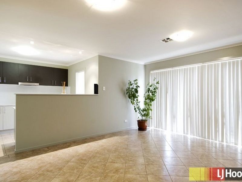 74 Kelleway Avenue, Nicholls ACT 2913