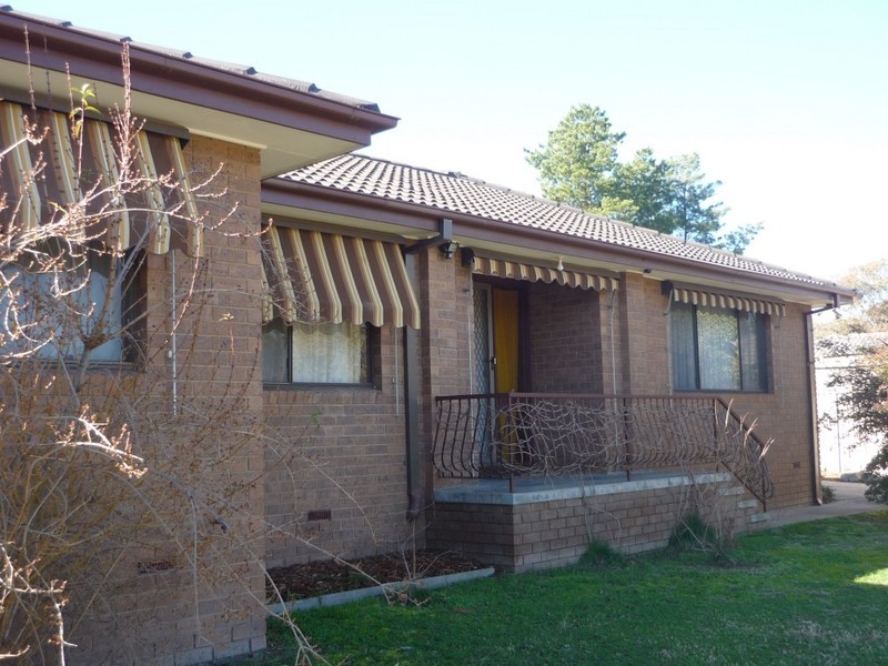 6 Newbigin Place, Monash ACT 2904