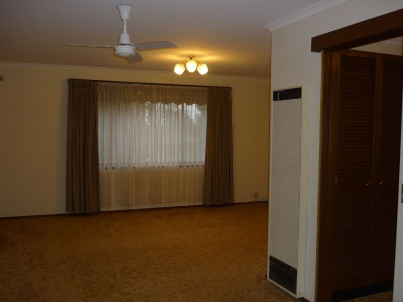 6 Newbigin Place, Monash ACT 2904