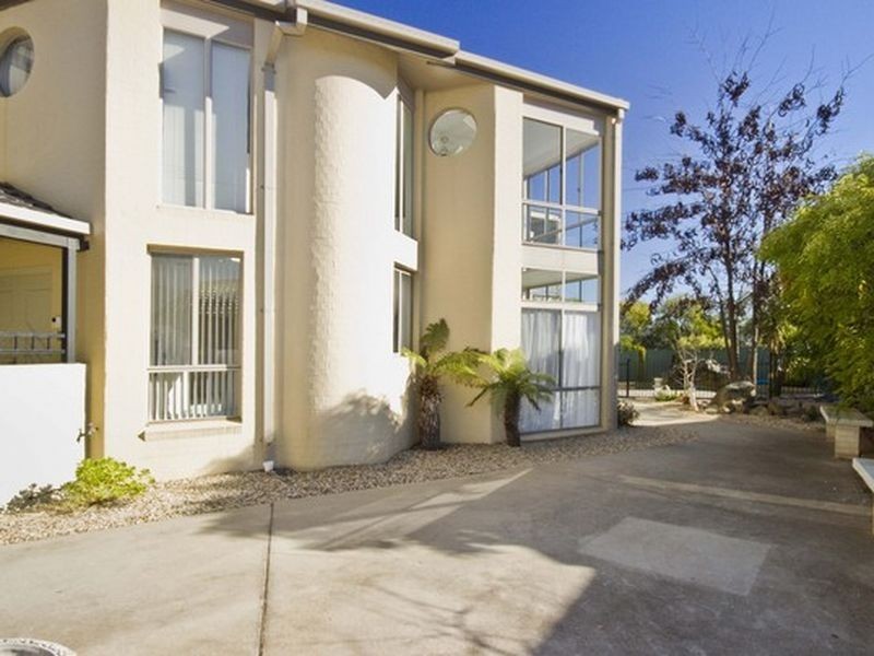 37 Macedon Crescent, Palmerston ACT 2913