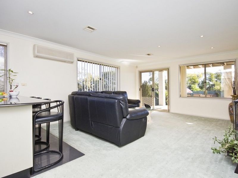 37 Macedon Crescent, Palmerston ACT 2913