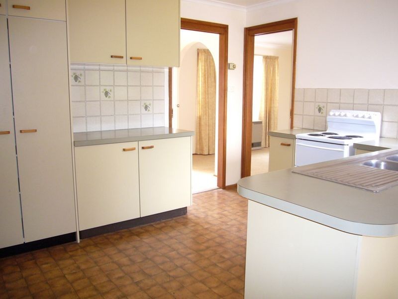 21 Bussau Close, Wanniassa ACT 2903