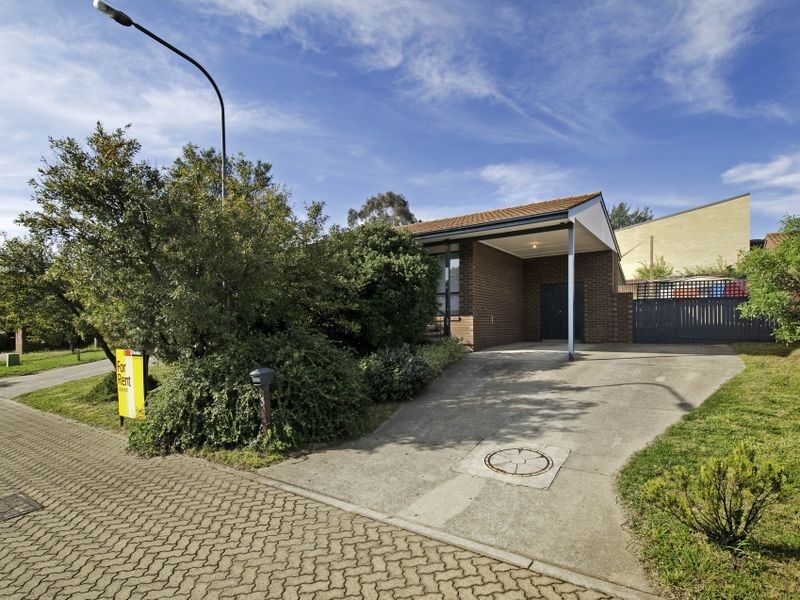 13 Burge Close, Holt ACT 2615