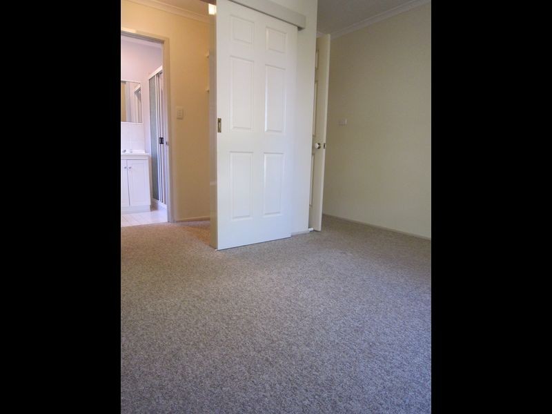 9 Brittlebank Crescent, Banks ACT 2906