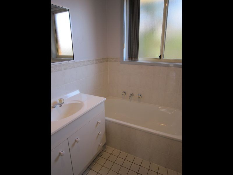 9 Brittlebank Crescent, Banks ACT 2906