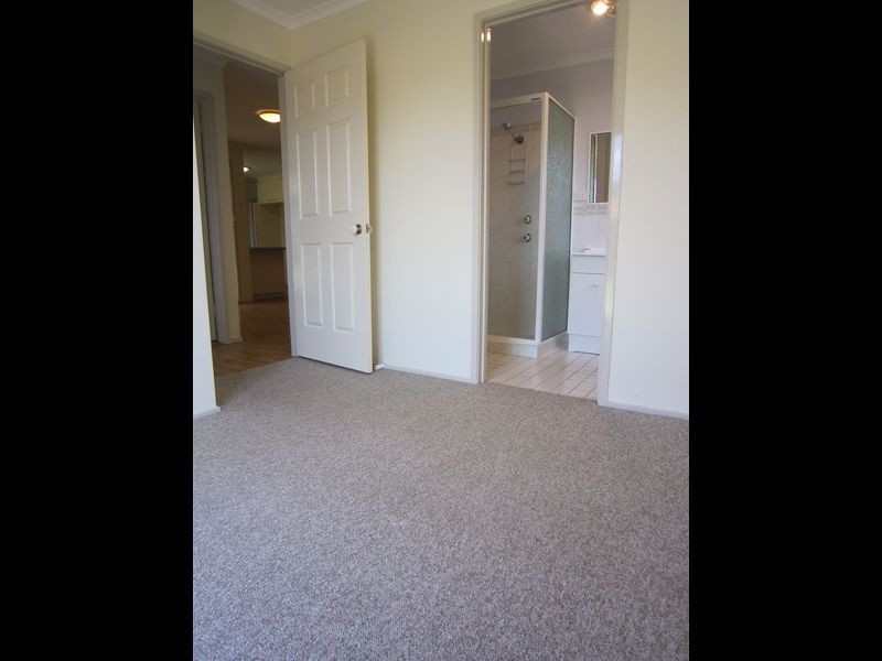 9 Brittlebank Crescent, Banks ACT 2906