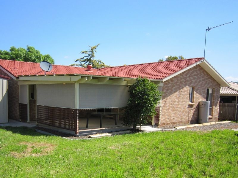 9 Brittlebank Crescent, Banks ACT 2906
