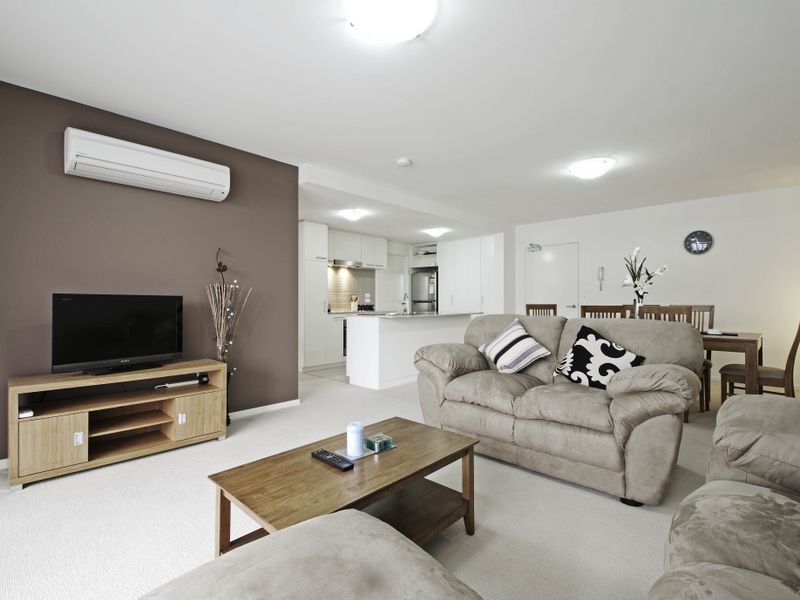 120/57 ‘The Oracle’ Benjamin Way, Belconnen ACT 2617