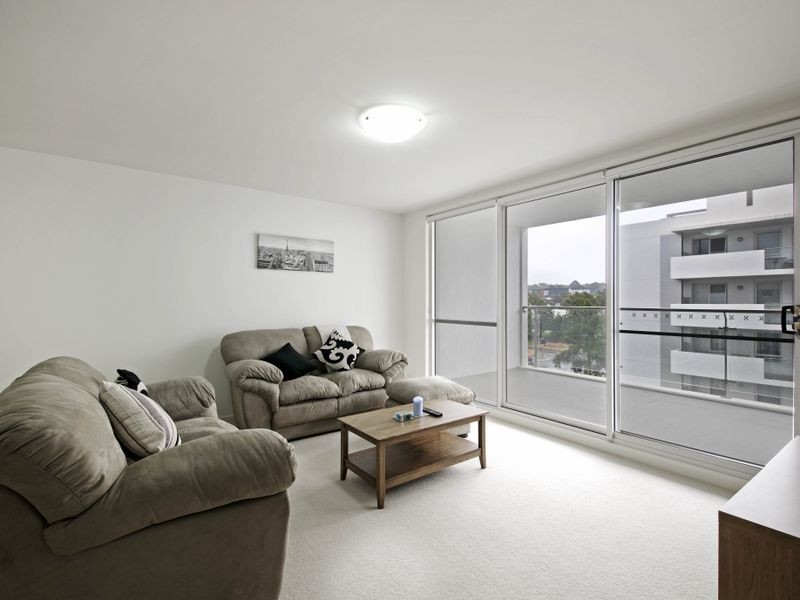 120/57 ‘The Oracle’ Benjamin Way, Belconnen ACT 2617