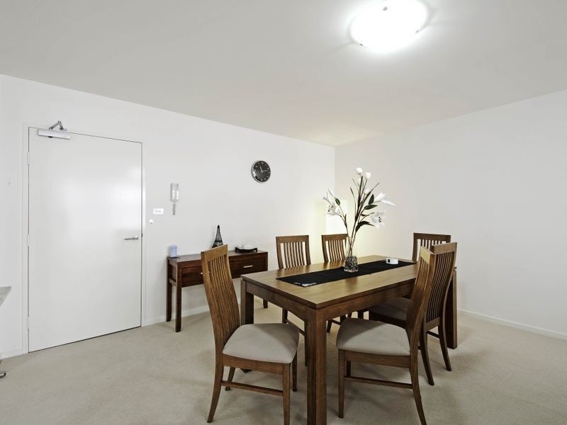 120/57 ‘The Oracle’ Benjamin Way, Belconnen ACT 2617