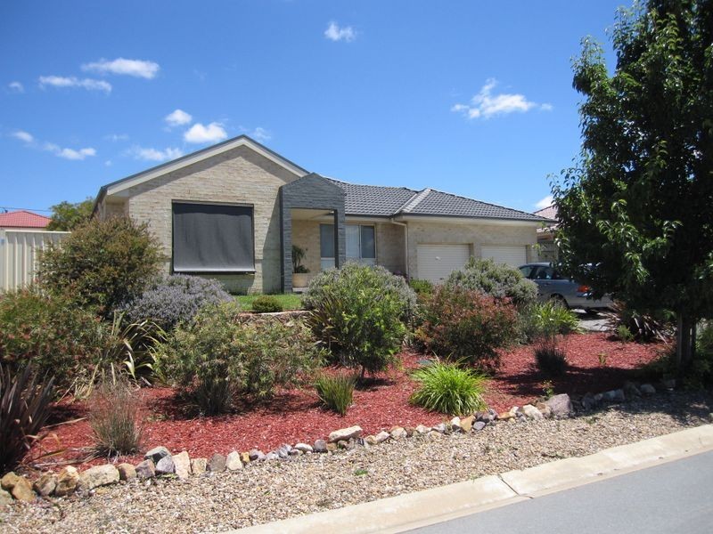 8 Elischer Street, Dunlop ACT 2615