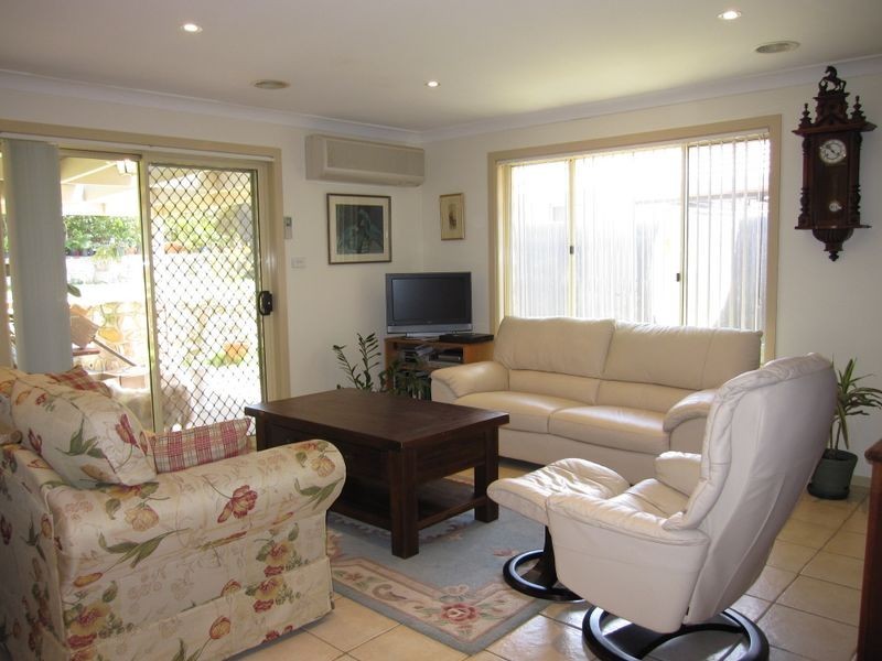 8 Elischer Street, Dunlop ACT 2615