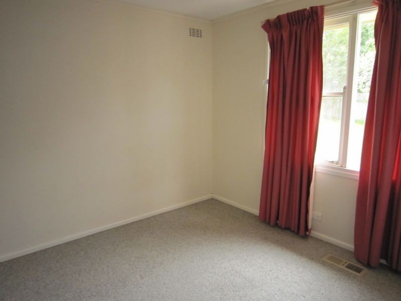 17 Maclaurin Crescent, Chifley ACT 2606