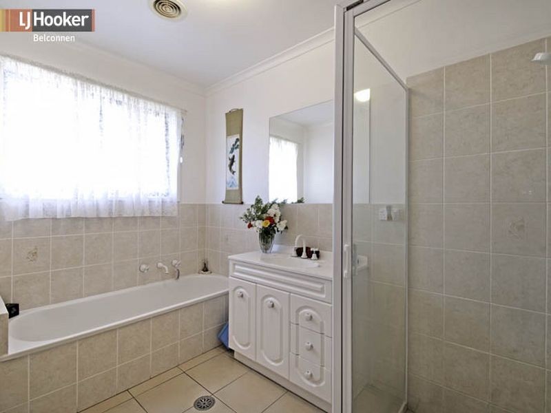 17 Kohlhagen Street, Conder ACT 2906