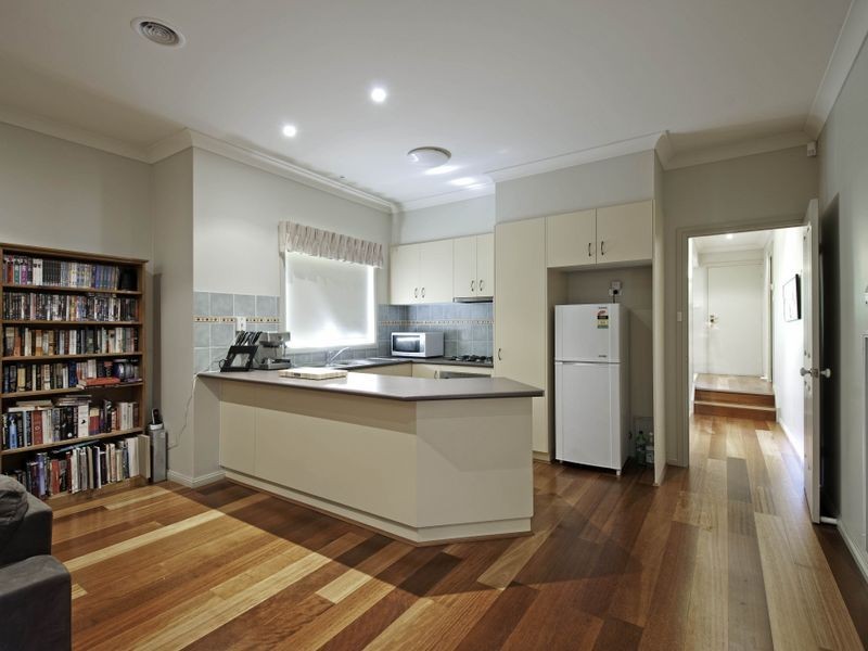 10 Lind Close, Fraser ACT 2615
