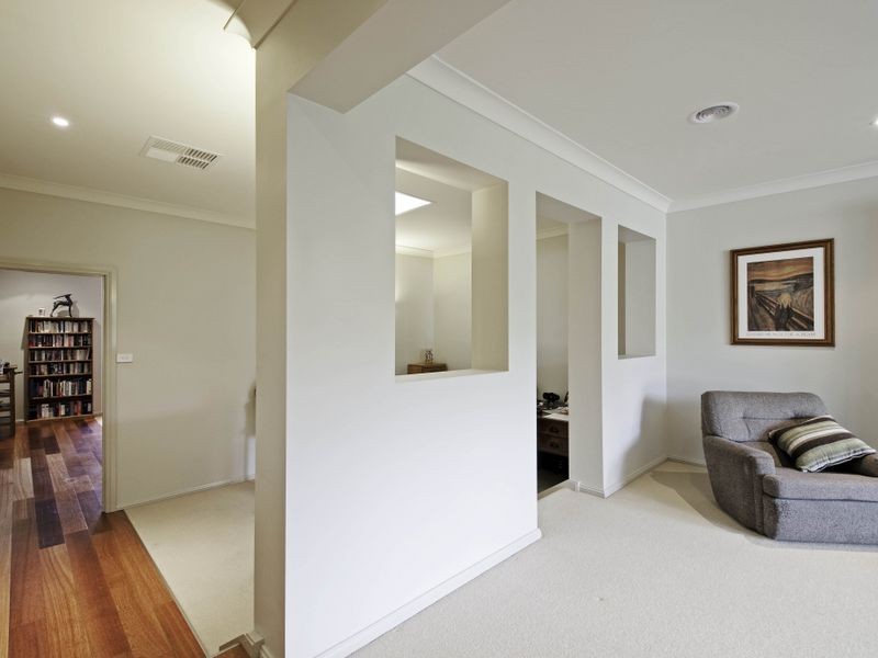 10 Lind Close, Fraser ACT 2615