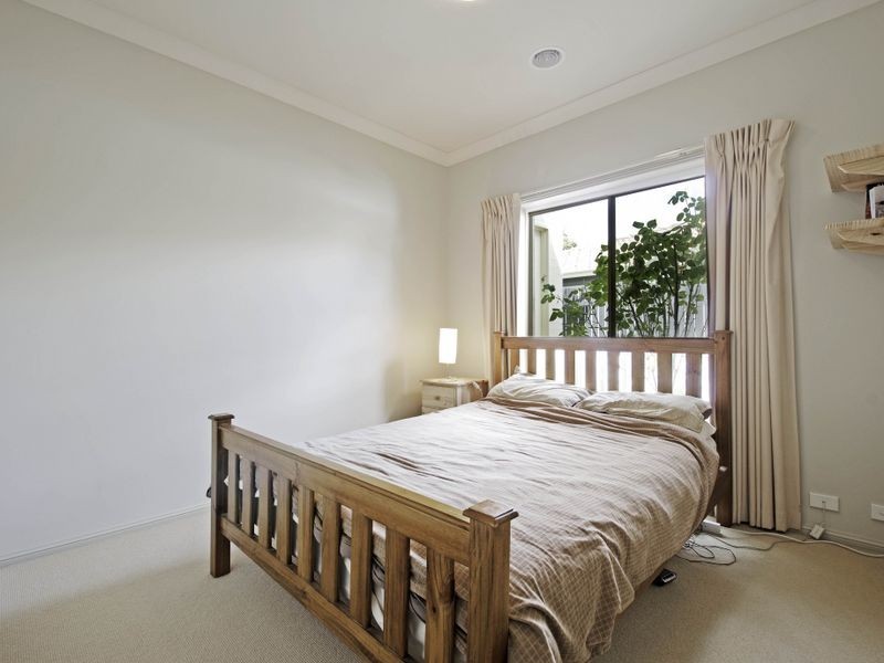 10 Lind Close, Fraser ACT 2615